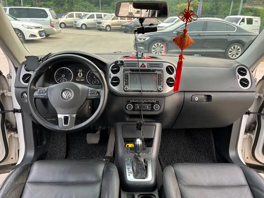 Volkswagen Tiguan 2012