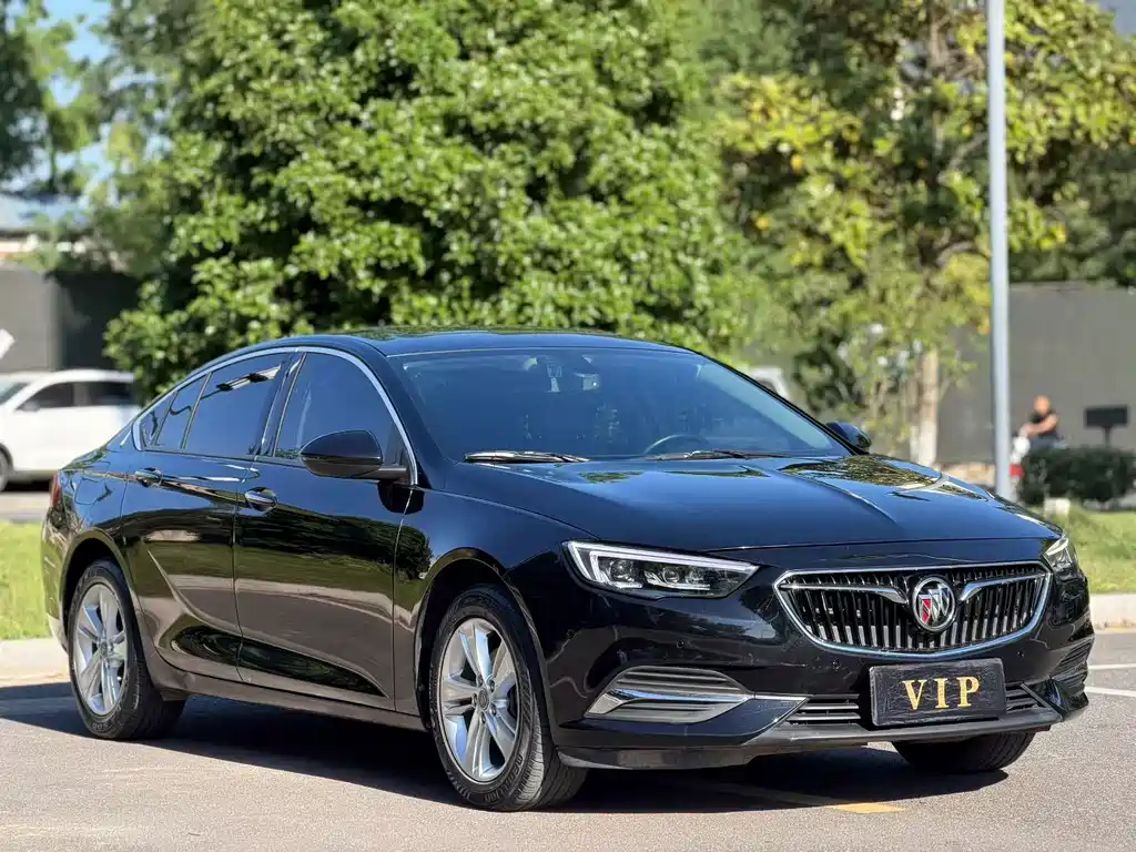 Buick Regal 2018 — фото 4