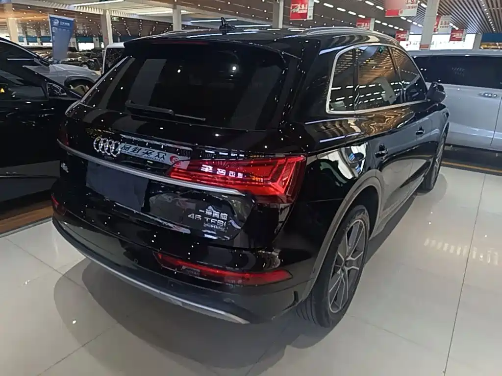 Audi Q5L 2022 — фото 7
