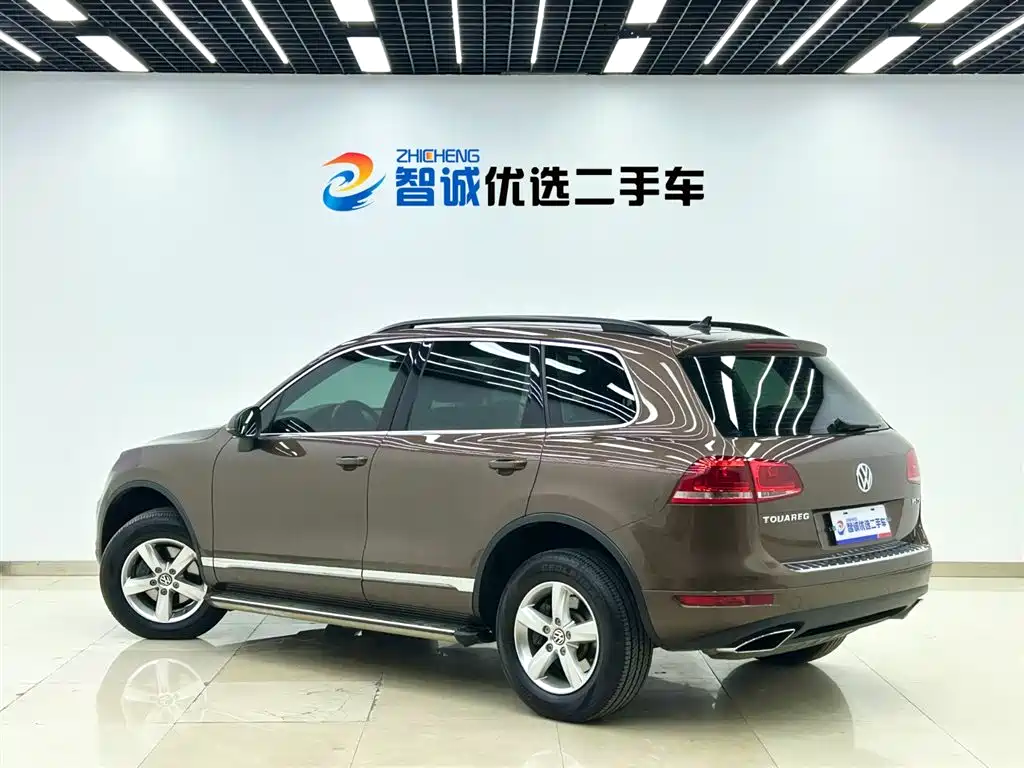 Volkswagen Touareg 2014 — фото 18