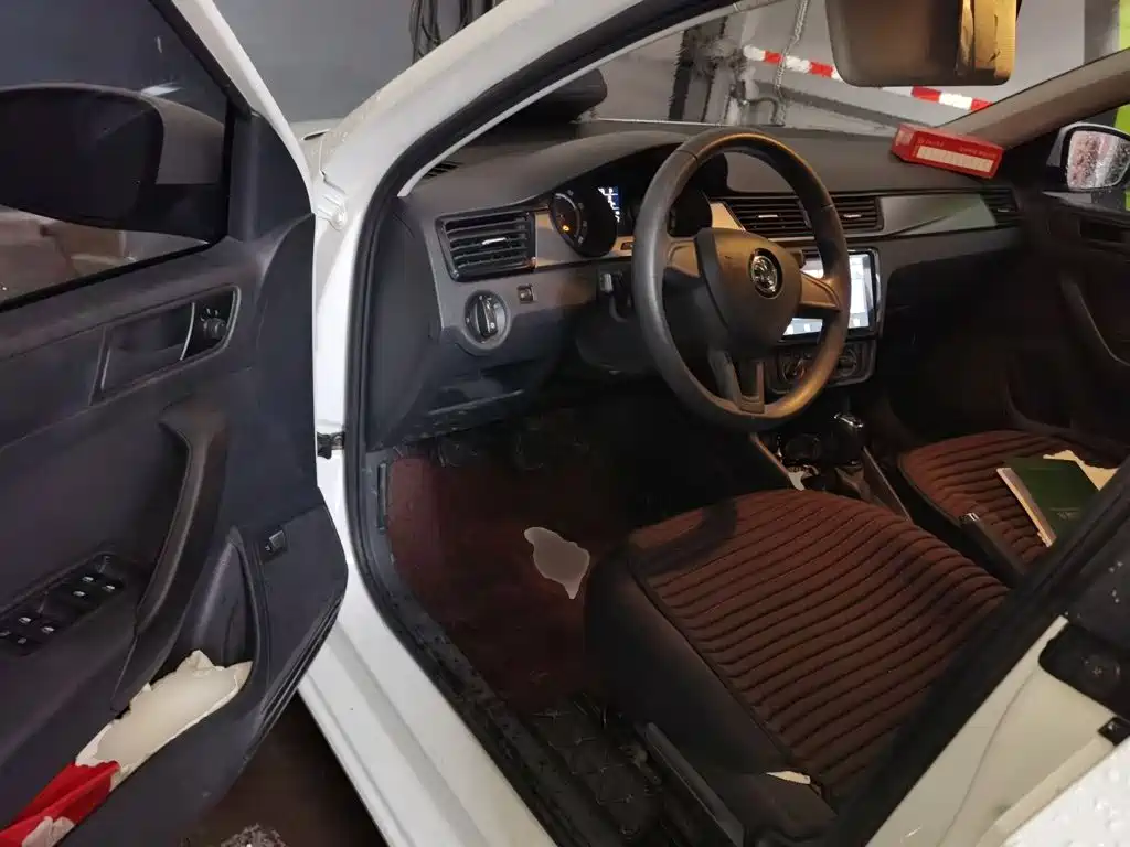 Skoda Rapid 2020 — фото 14