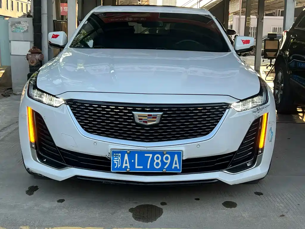 Cadillac CT5 2020 — фото 1