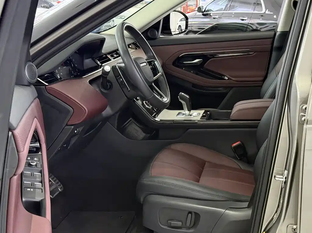 Land Rover Range Rover Evoque 2022 — фото 4