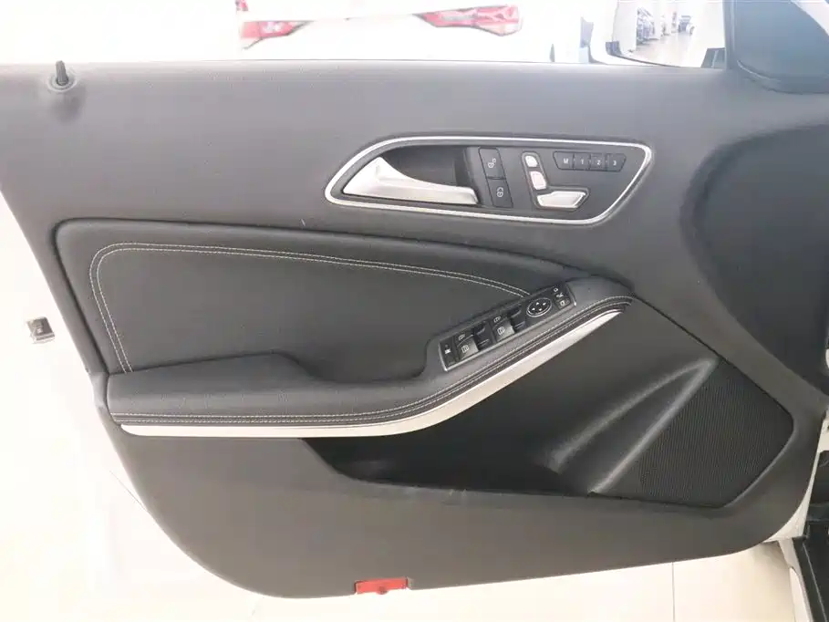 Mercedes-Benz GLA 2019 — фото 11