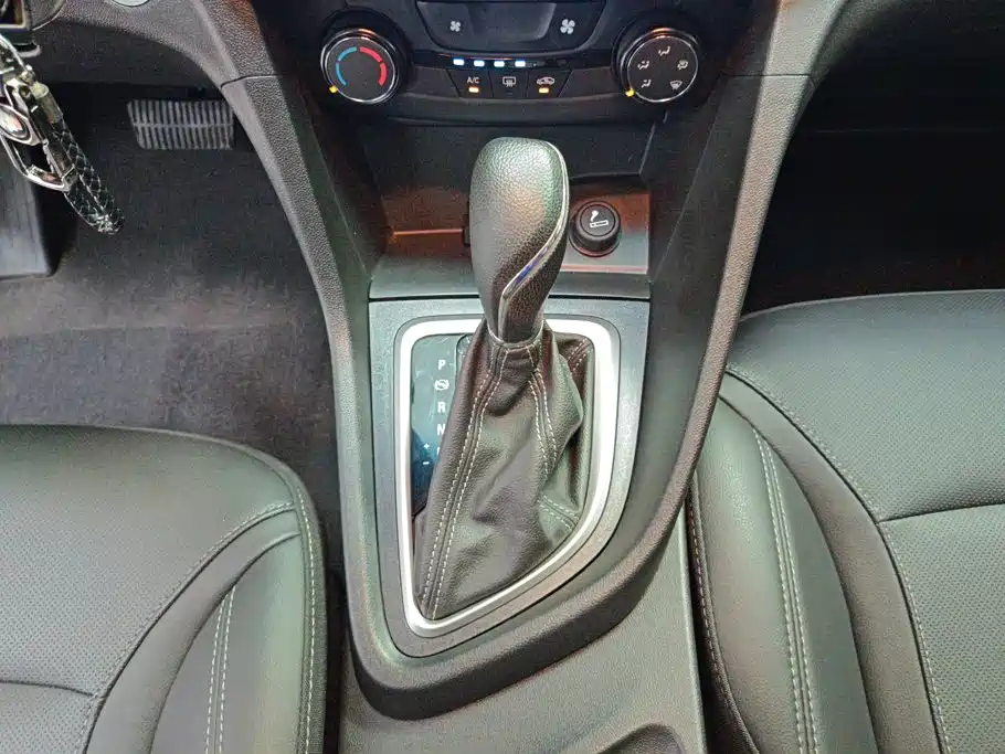 Buick Excelle GT 2022 — фото 16