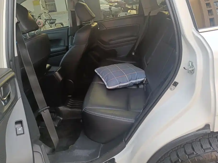 Subaru Forester 2014 — фото 11
