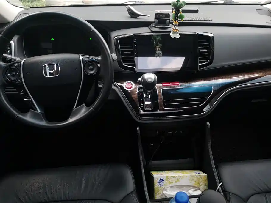 Honda Odyssey 2017 — фото 12