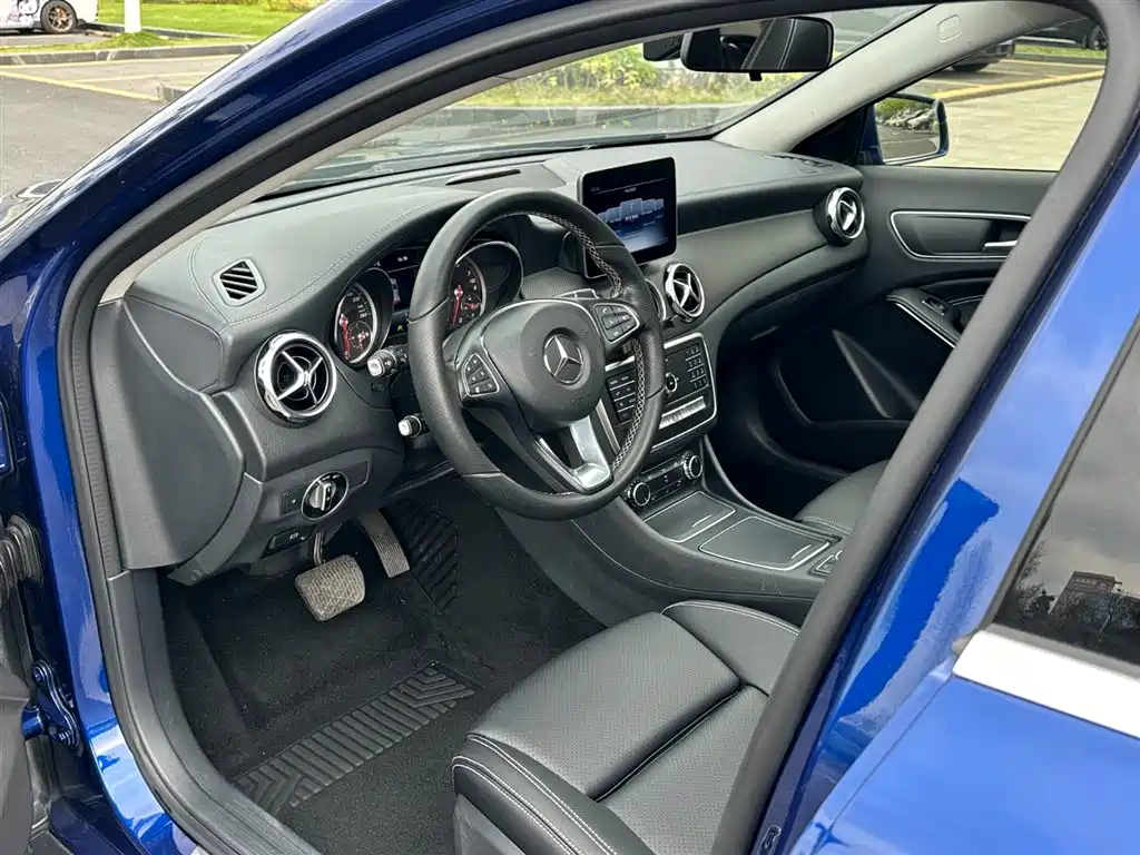 Mercedes-Benz GLA 2018 — фото 6