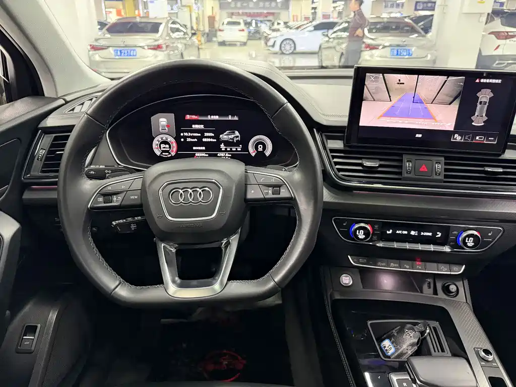 Audi Q5L 2022 — фото 12