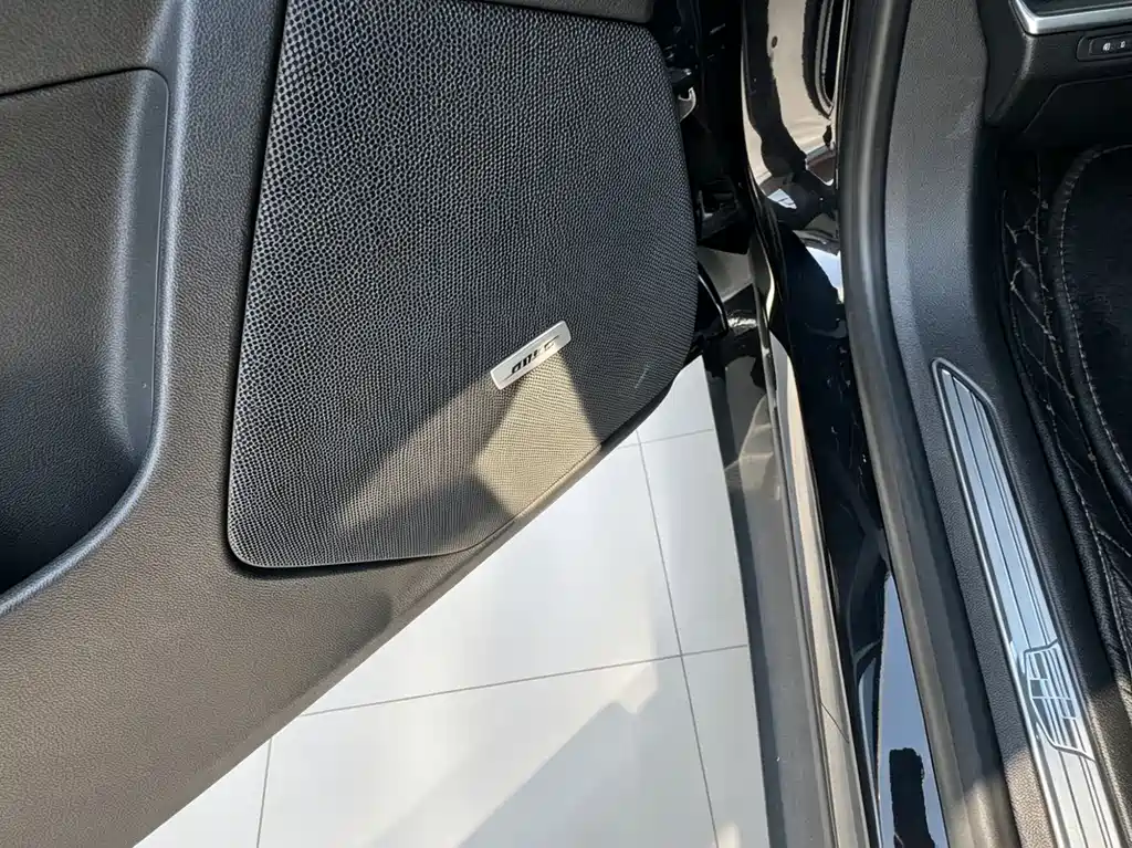 Cadillac XT5 2021 — фото 10