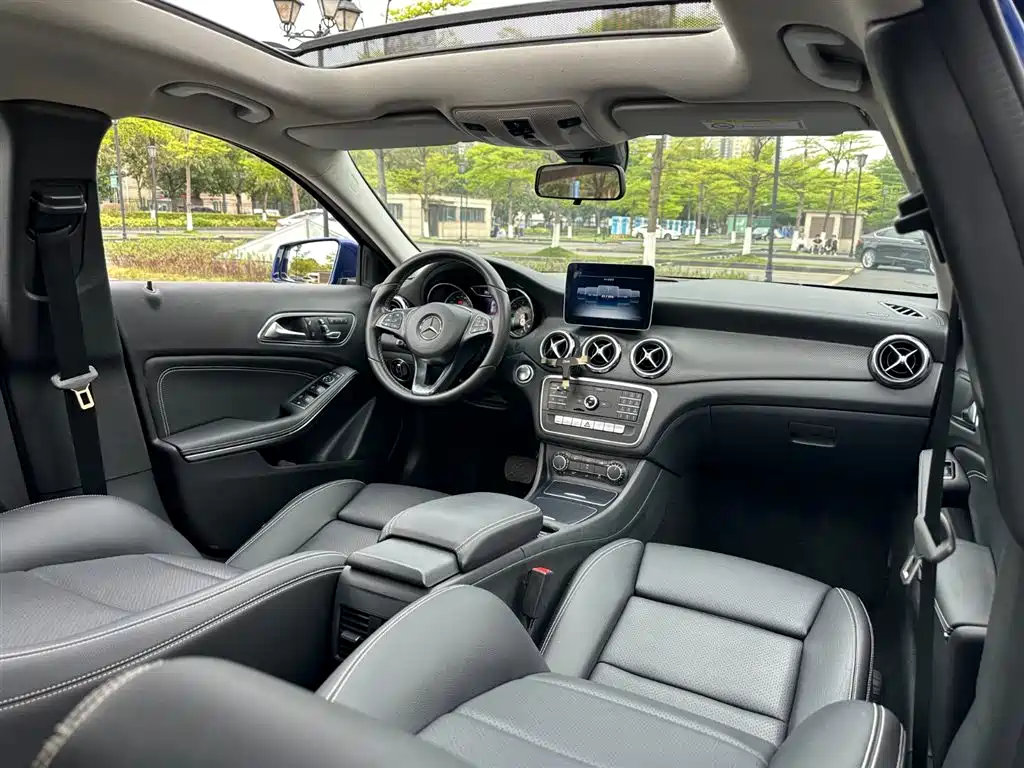 Mercedes-Benz GLA 2018 — фото 9