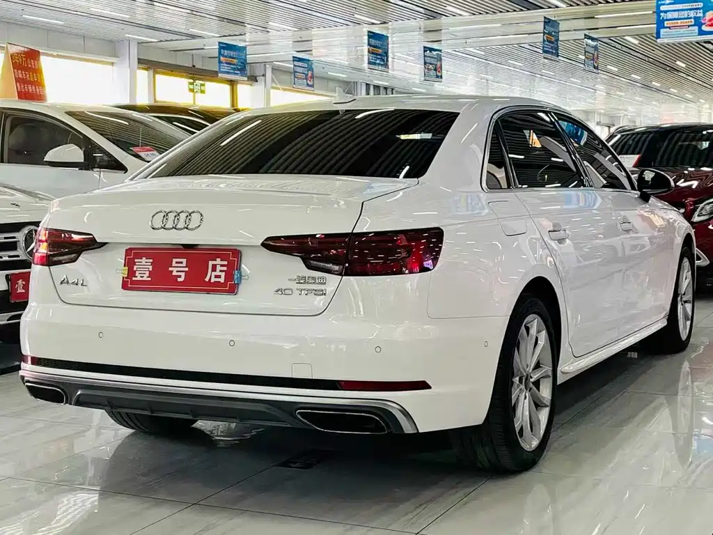 Audi A4L 2020 — фото 4