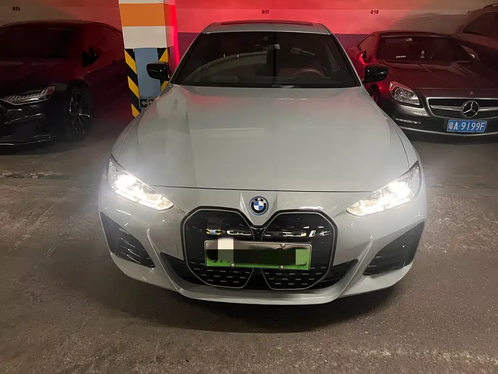 BMW i4 2025 — фото 2