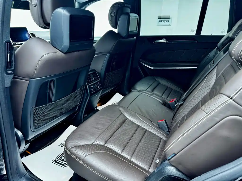 Mercedes-Benz GLS AMG 2016 — фото 25