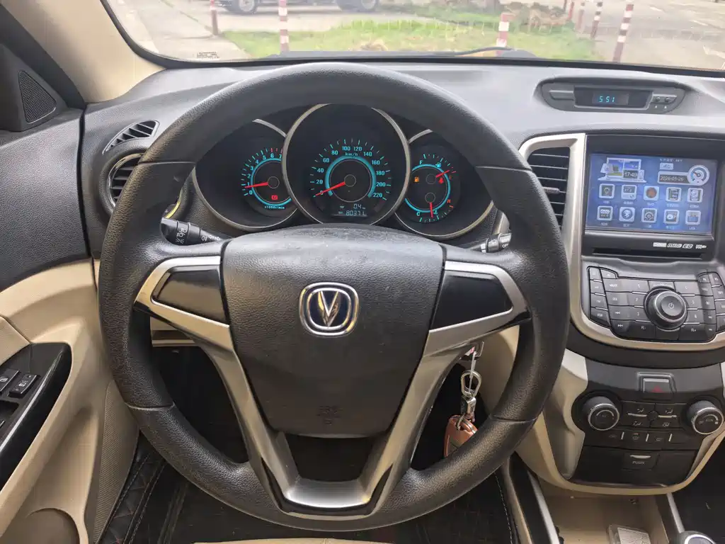 Changan Eado 2015 — фото 13