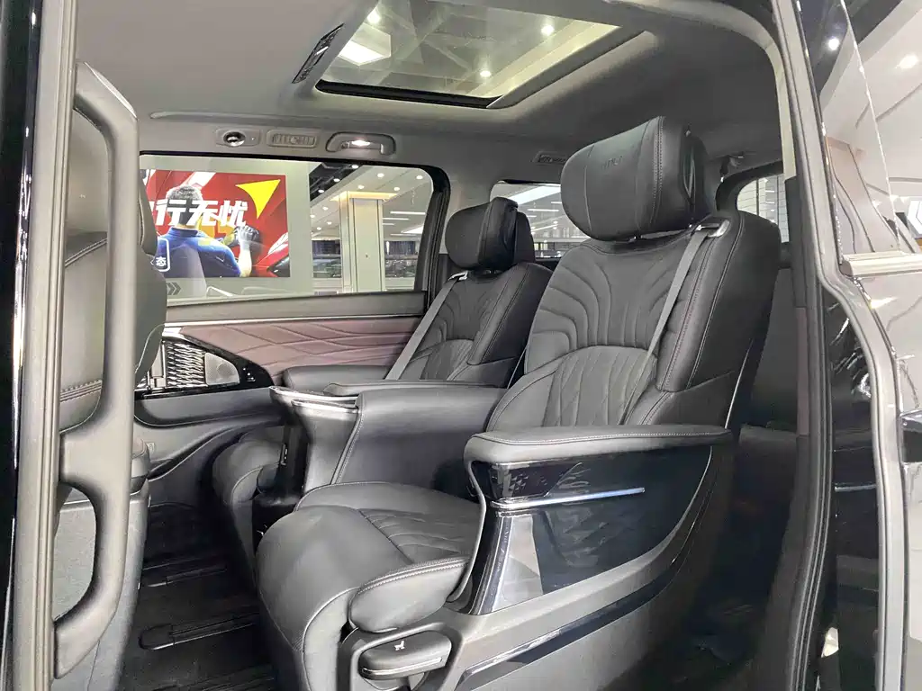 GAC Motor Trumpchi M8 2025 — фото 10