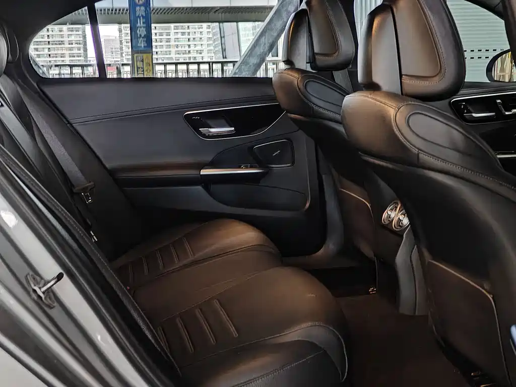 Mercedes-Benz C-Class 2022 — фото 7