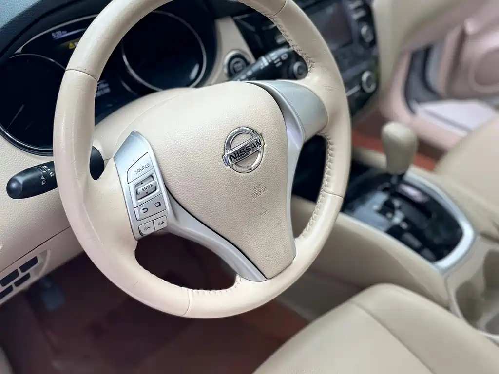 Nissan X-Trail 2015 — фото 21