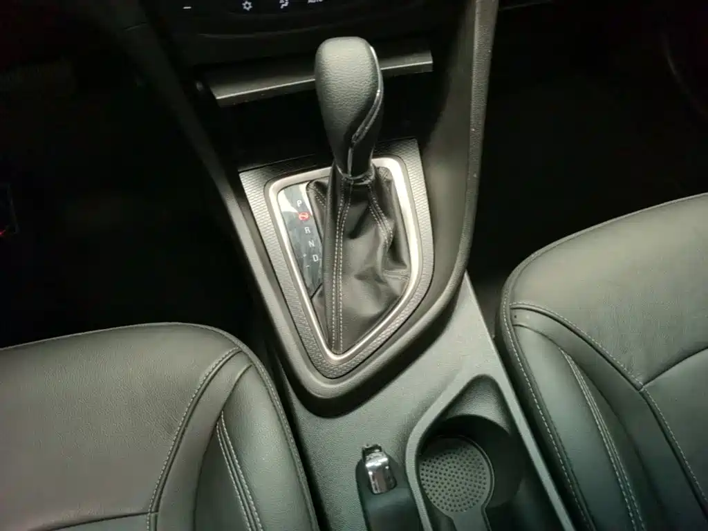 Buick Excelle 2019 — фото 14