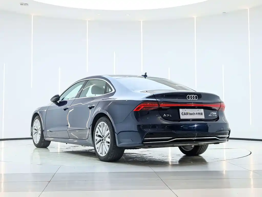 Audi A7L 2024 — фото 6