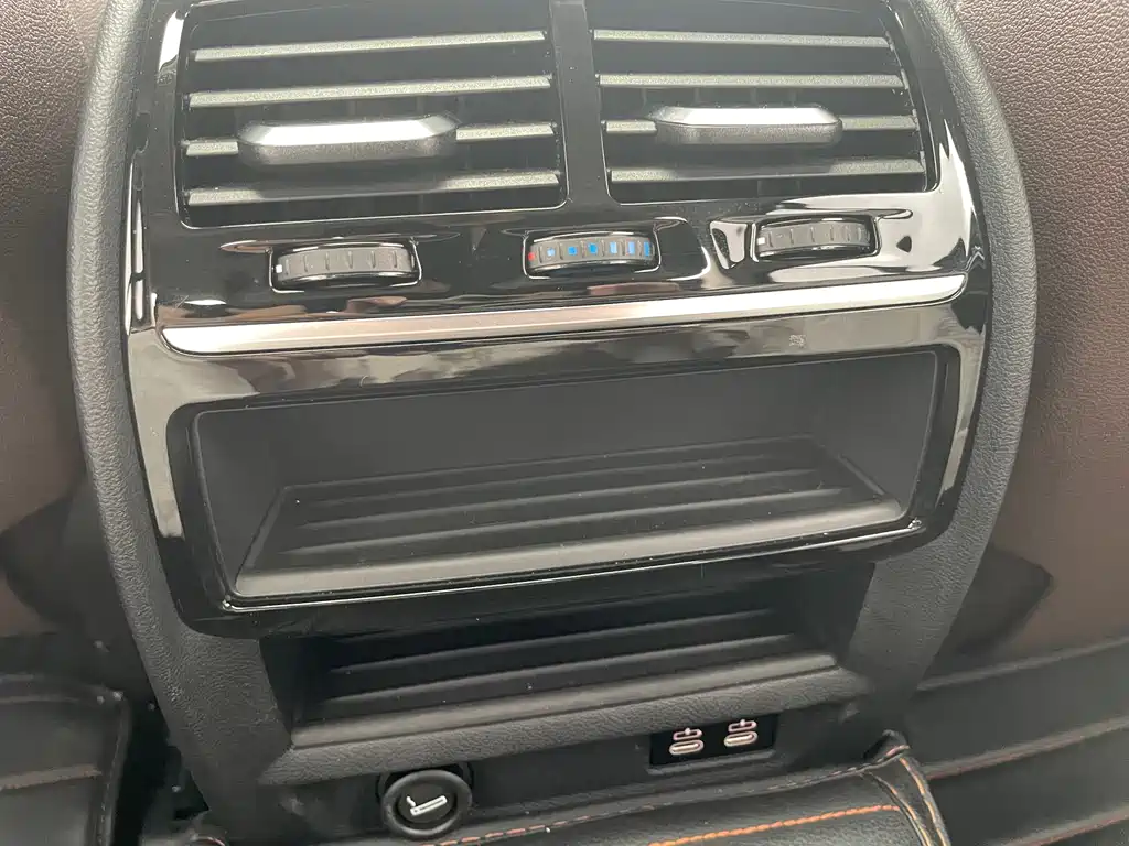 BMW 5 Series 2022 — фото 17