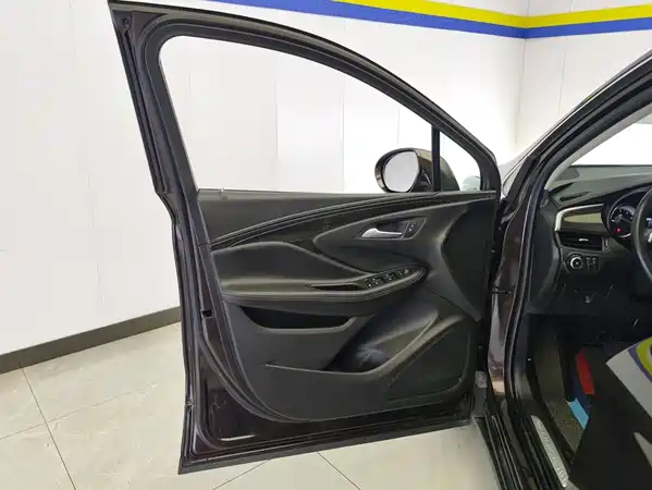 Buick Envision Plus 2020