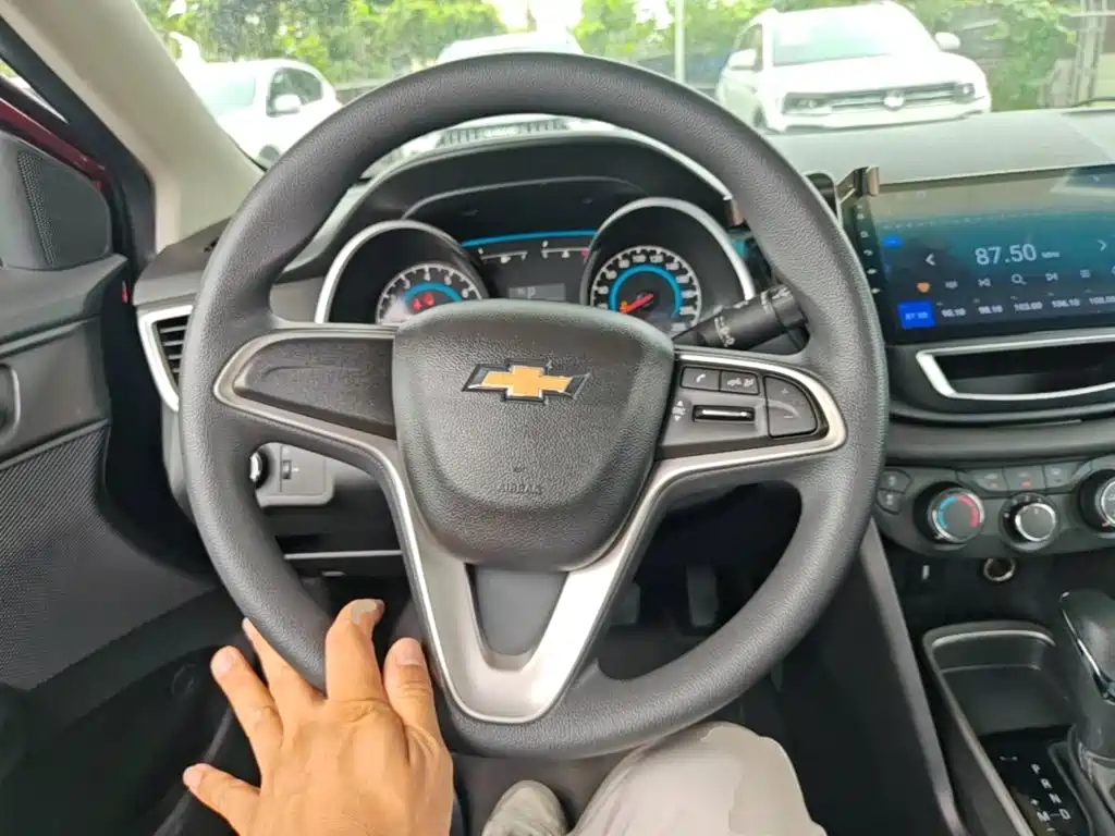 Chevrolet Cavalier 2018 — фото 11