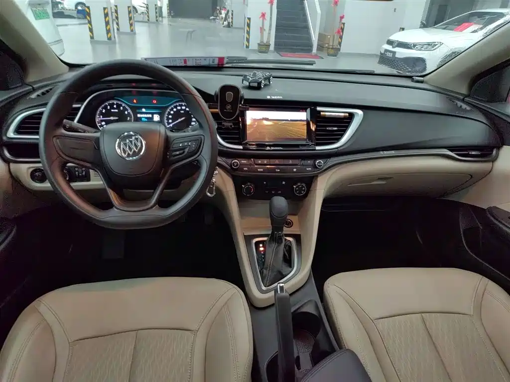 Buick Excelle 2016 — фото 10