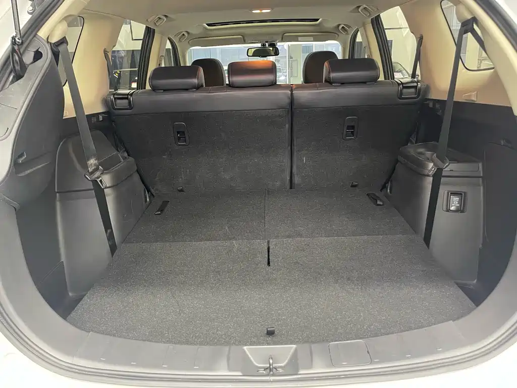 Mitsubishi Outlander 2021 — фото 13
