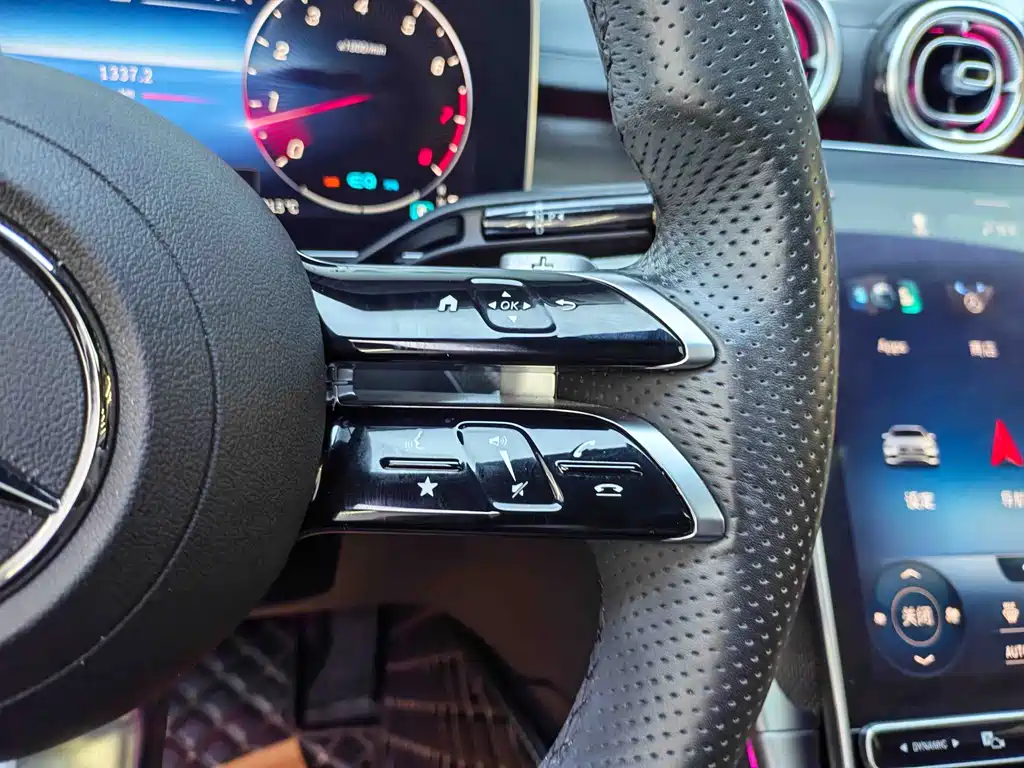 Mercedes-Benz C-Class 2022 — фото 17