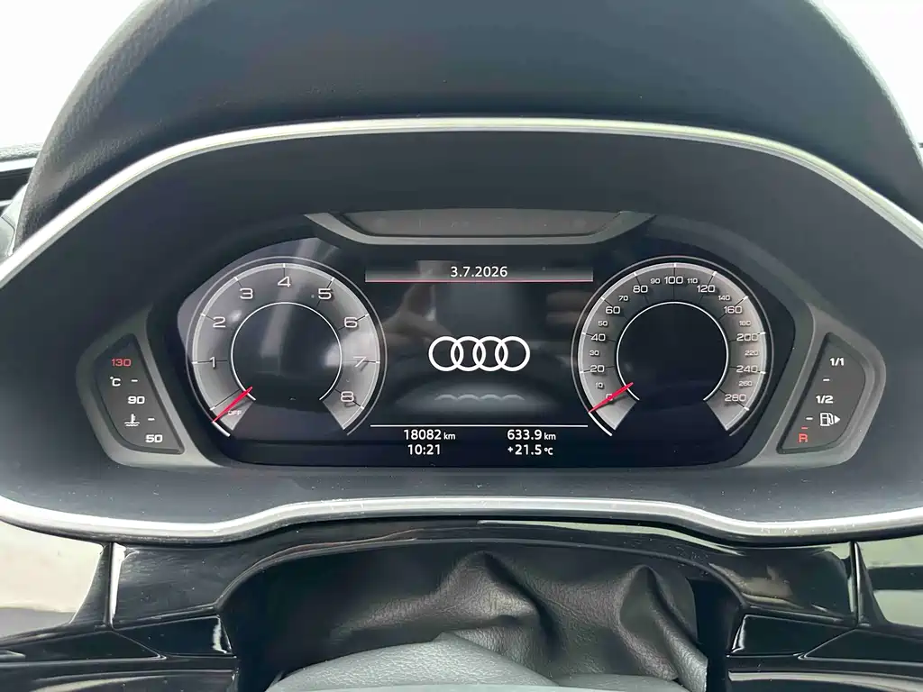 Audi Q3 2022 — фото 18