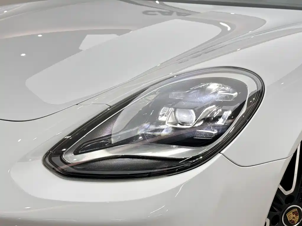 Porsche Panamera 2022 — фото 21