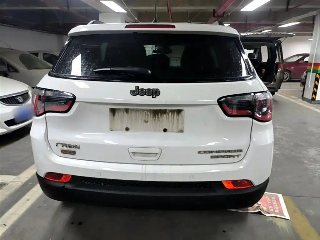 Jeep Compass 2017 — фото 4