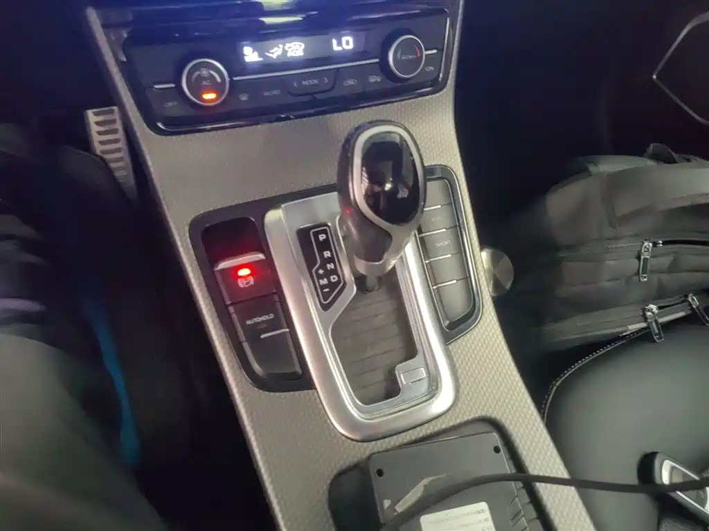 Geely Emgrand GS 2017 — фото 14