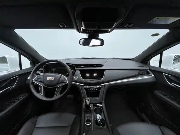 Cadillac XT5 2026