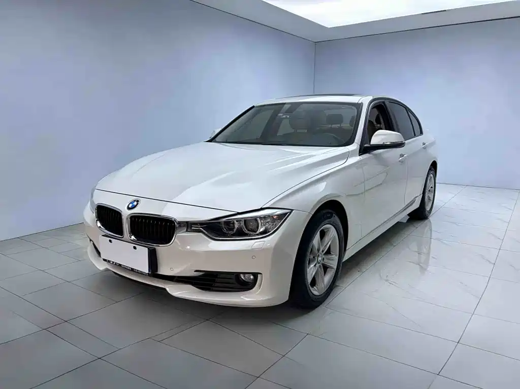 BMW 3 Series 2015 — фото 1