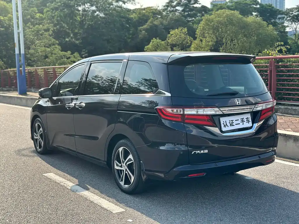 Honda Odyssey 2017 — фото 4