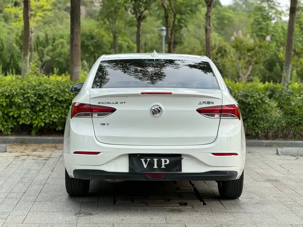Buick Excelle 2018 — фото 9
