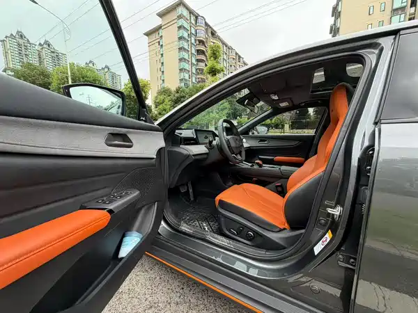 Changan UNI-V 2025