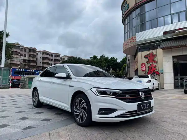 Volkswagen Sagitar 2020