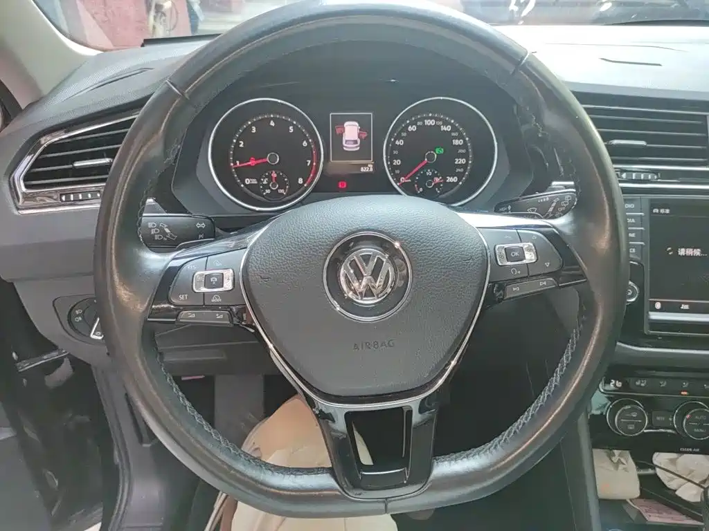 Volkswagen Tiguan L 2017 — фото 6
