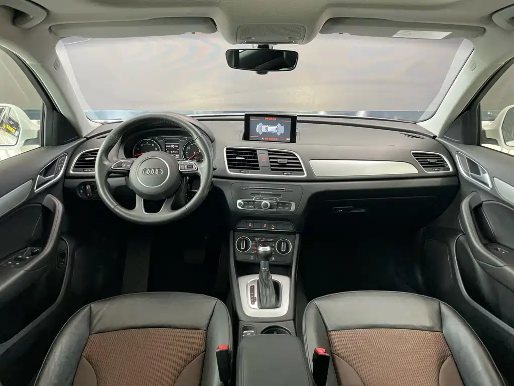 Audi Q3 2019 — фото 13
