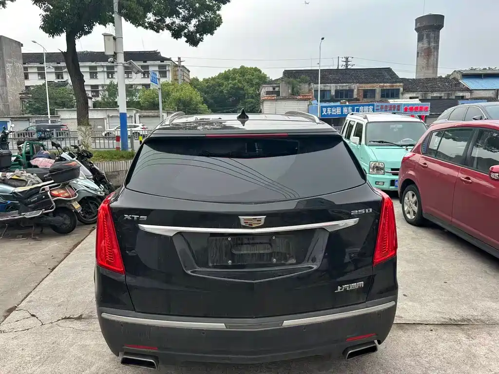 Cadillac XT5 2018 — фото 4