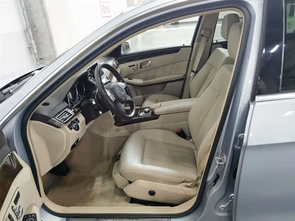 Mercedes-Benz E-Class 2013 — фото 10