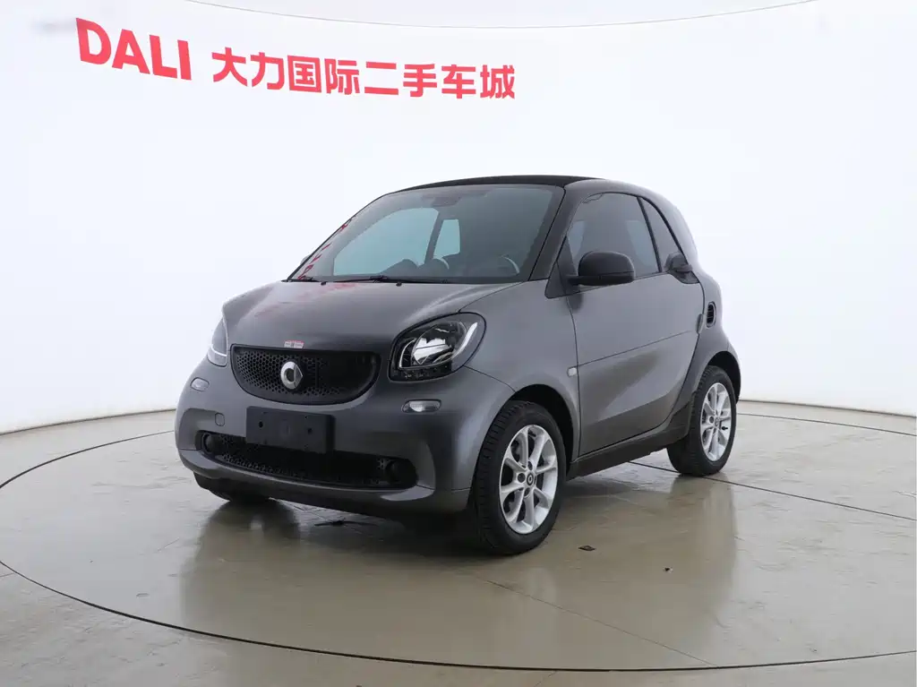 smart Fortwo 2018 — фото 1