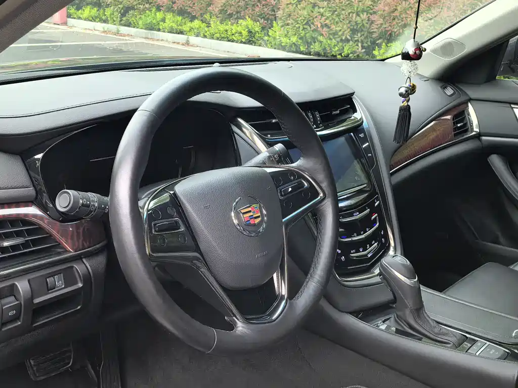 Cadillac CTS 2015 — фото 7