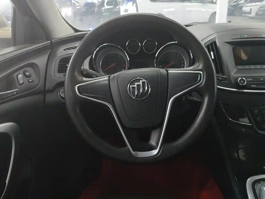 Buick Regal 2016 — фото 15