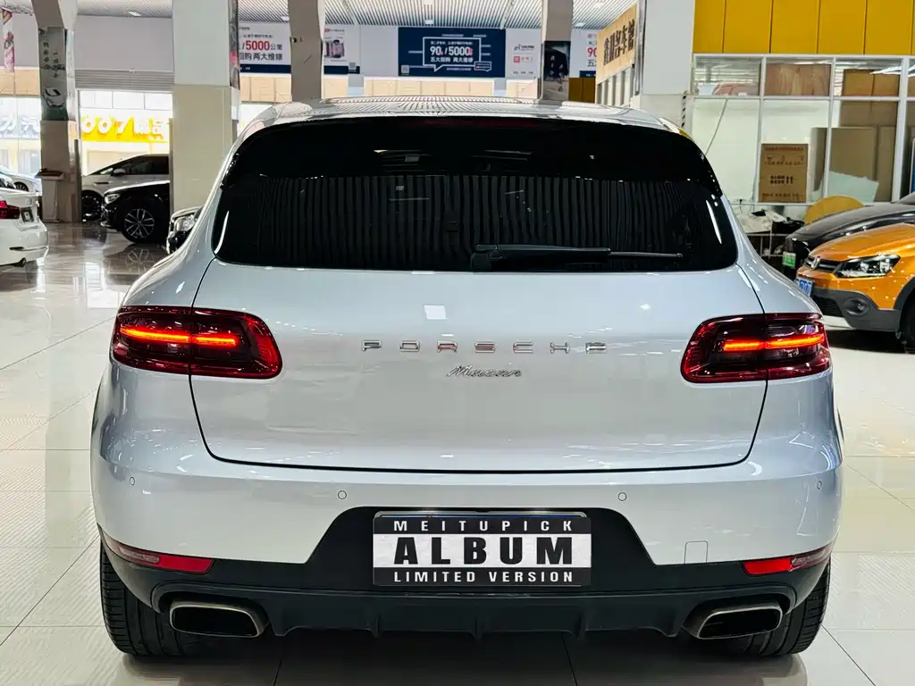 Porsche Macan 2018 — фото 14