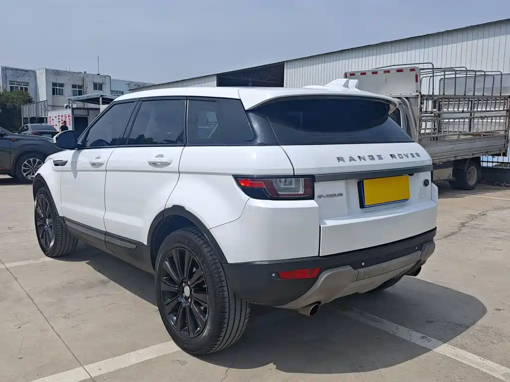 Land Rover Evoque 2017 — фото 13