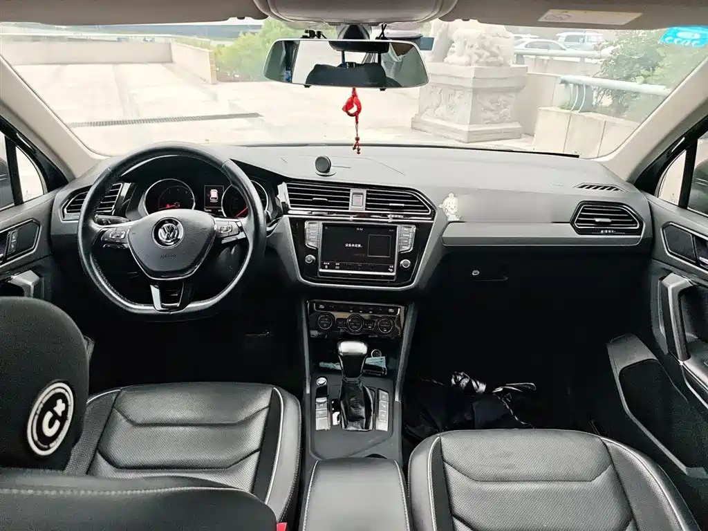 Volkswagen Tiguan L 2018 — фото 6